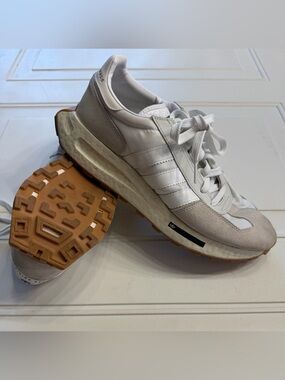 Adidas Originals Men’s Sz 9.5 Retropy E5 White Gum Sneakers Trainers Shoes